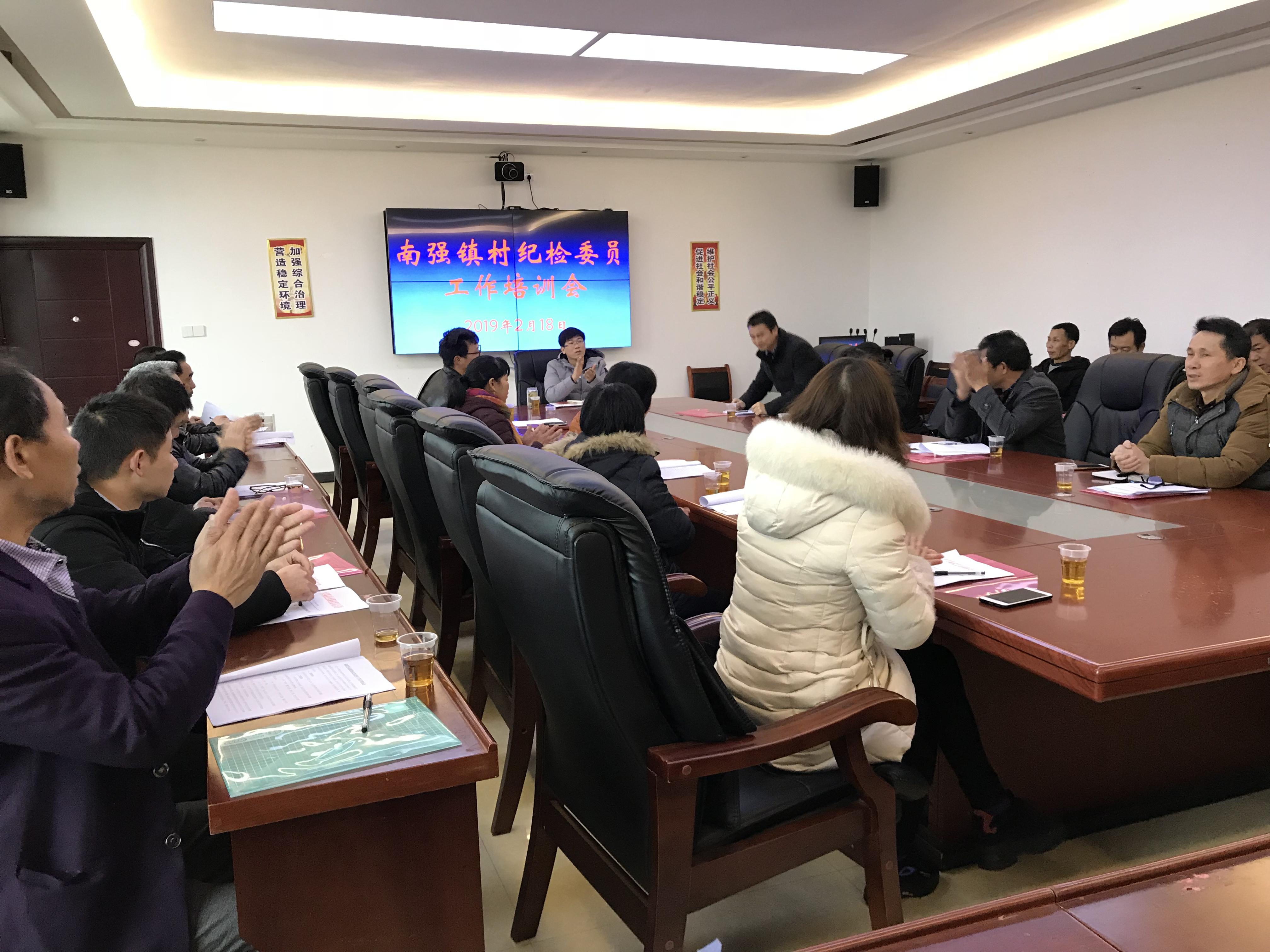 临武南强镇各村人口_临武南强中学