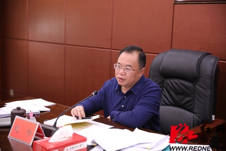 临武县委副书记,县长刘杨主持召开十七届县政府第32次常务会议