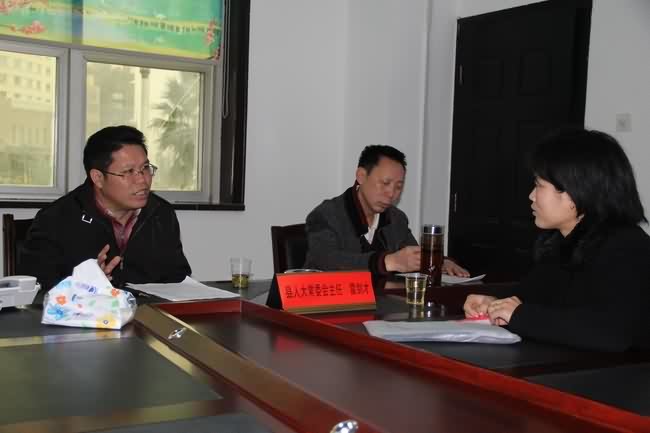 临武县门户网站 - 雷剑才认真接访 群众满意而归