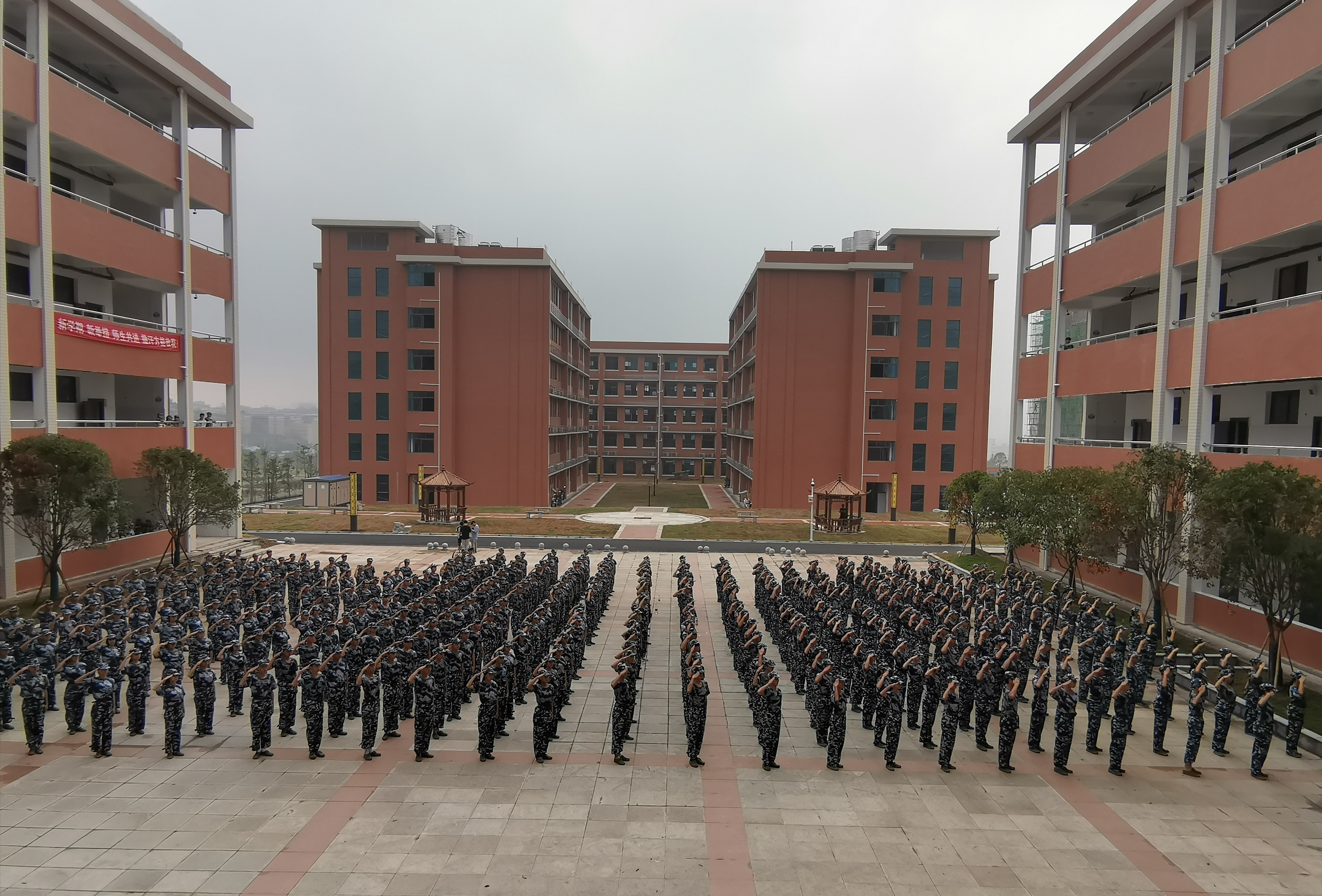 临武县玉潭学校:军训提振精气神